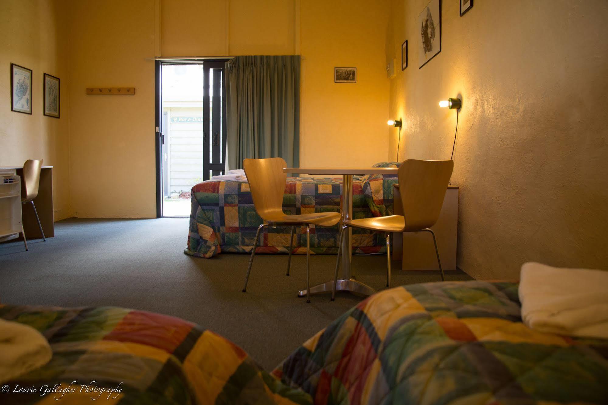 Harrietville Hotel Motel Extérieur photo